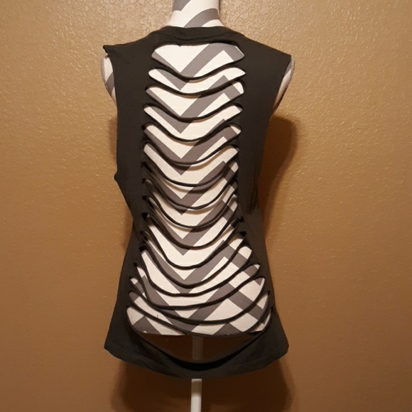 Mighty Fine...(Top - Picture 2 of 3